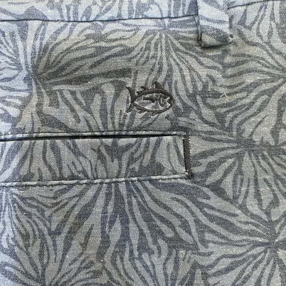 Southern Tide Blue Patterned Women's Bermuda Shorts - Picture 3 of 7